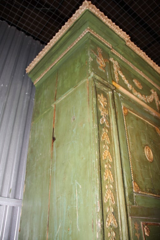 Irish Antique Painted Linen Press from Howard Kaplan Collection SATURDAY SALE In Good Condition For Sale In West Palm beach, FL