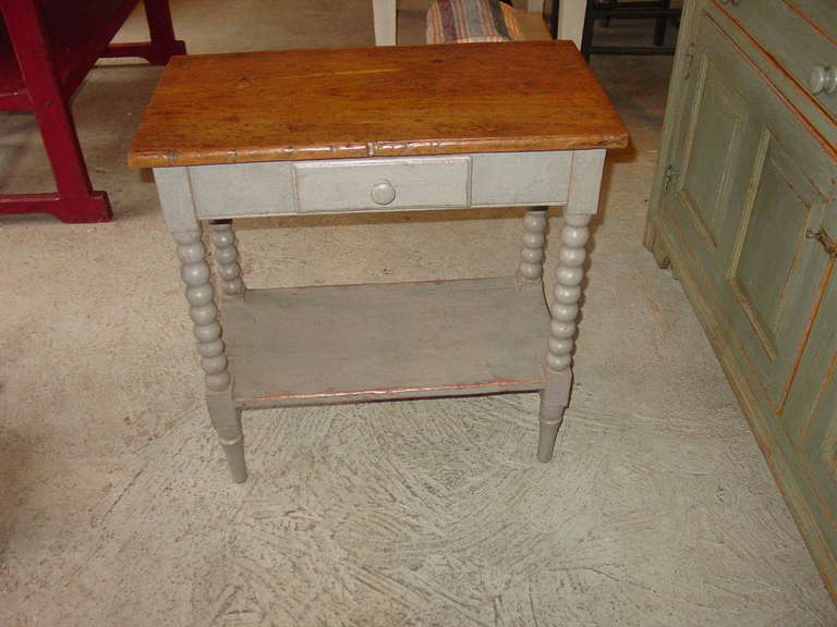 A Petite Work Table In Good Condition In Woodbury, CT