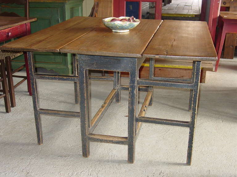 French Provincial Gate Leg  Drop Leaf Table from Quebec For Sale