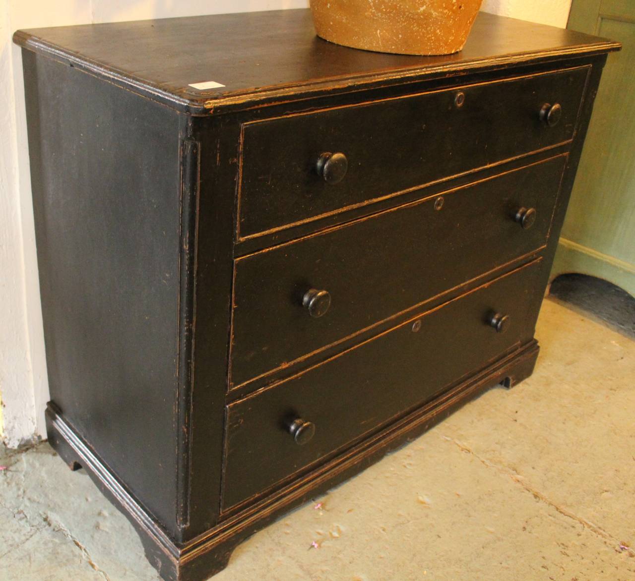 quebec chest of drawers