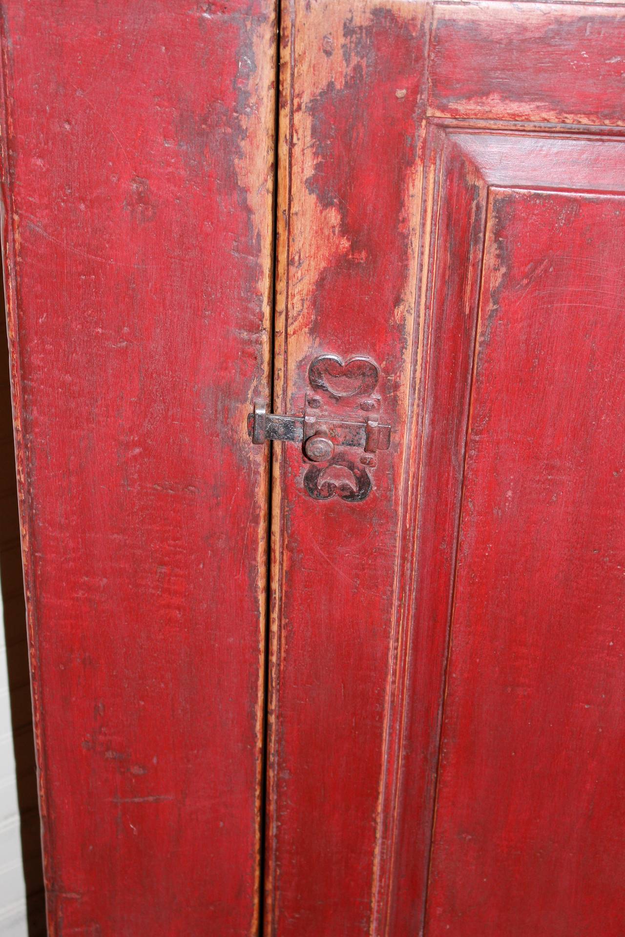 Canadian Late 19th Century Corner Cupboard For Sale