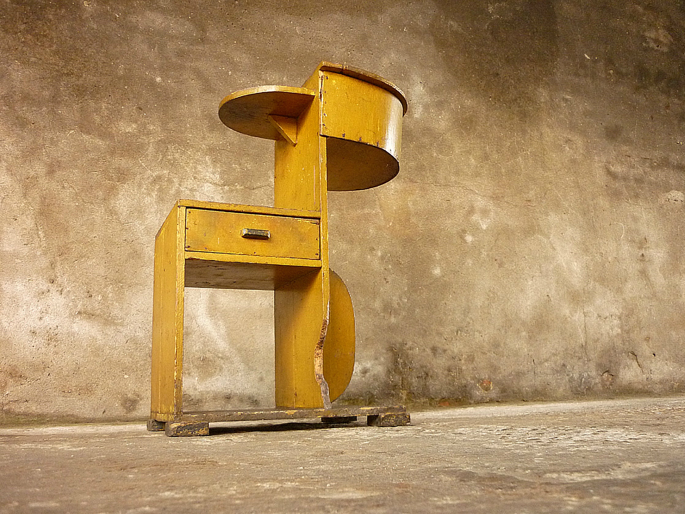 Gerrit Rietveld / De Stijl Shoe Polish Table For Sale