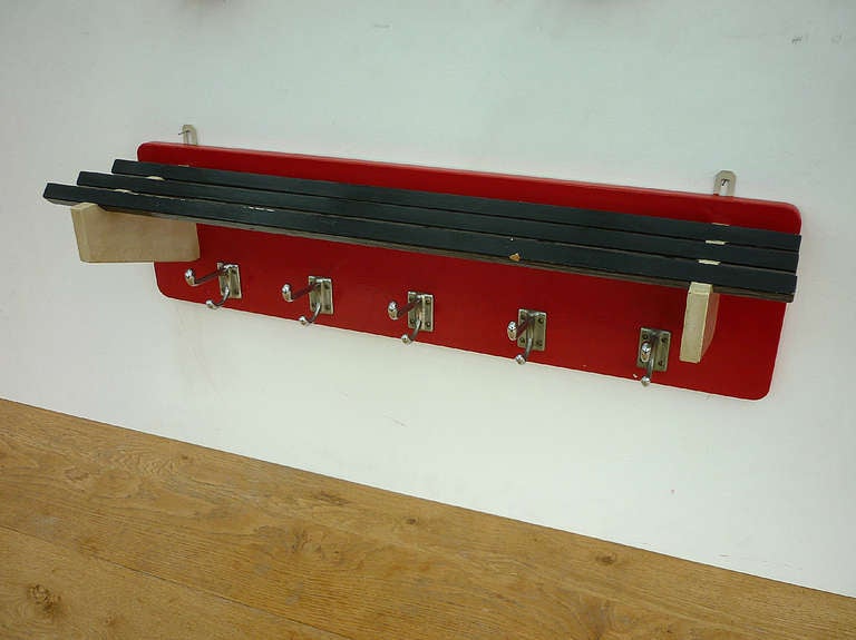 De Stijl coat rack