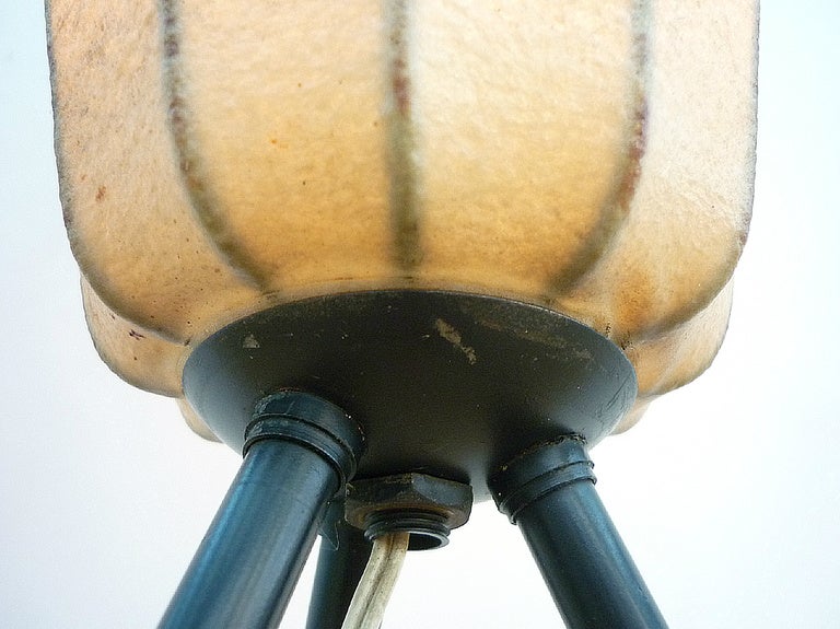 Italian Tripod Table Lamp For Sale 2