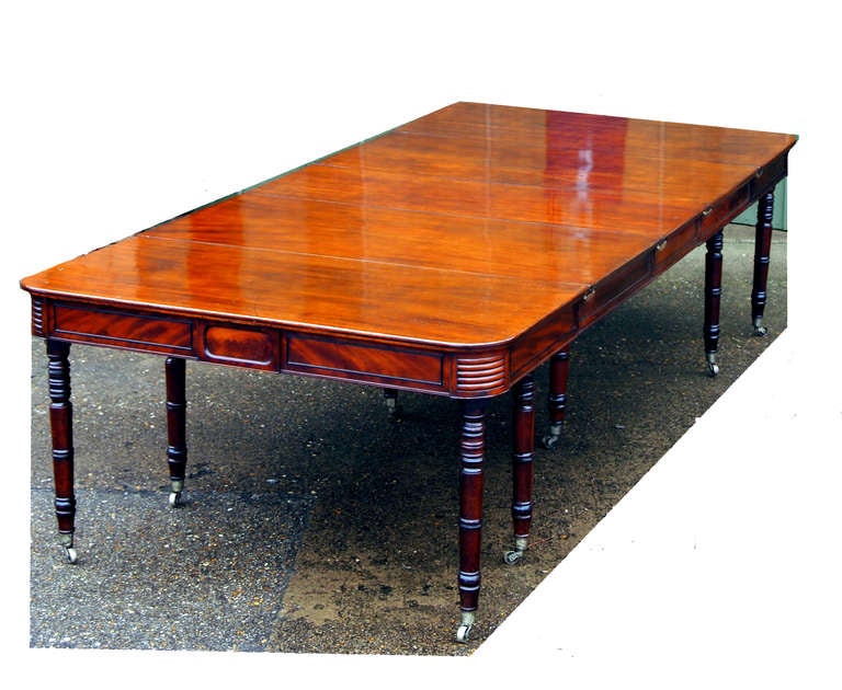 Antique Regency Mahogany Extending Dining Table In Good Condition In Bedfordshire, GB