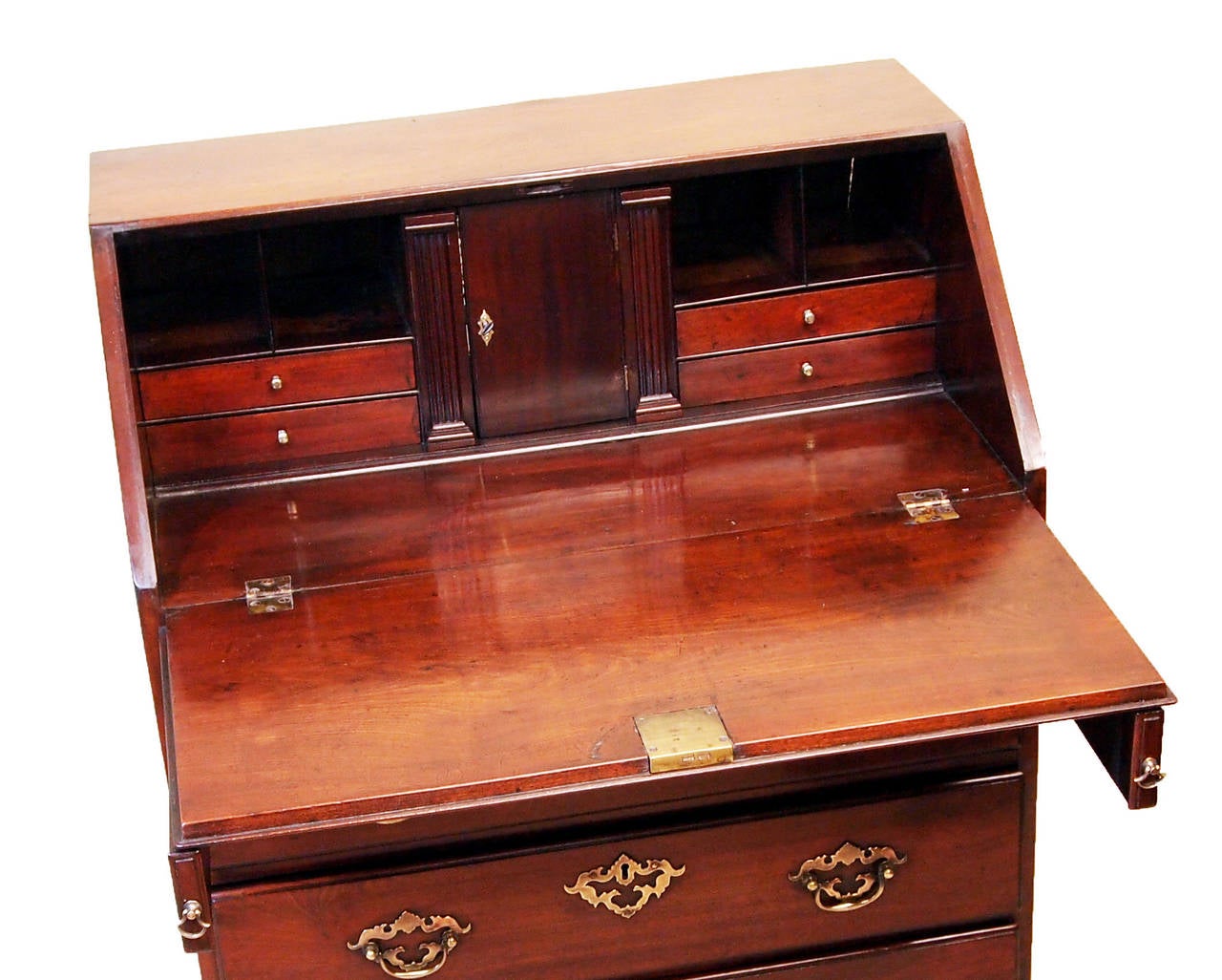 A Delightful George II Period Mahogany Bureau Of Diminutive 
Proportions Having Superbly Figured Fall Front Above Four Long 
Drawers With Original Brass Open Plate Handles Raised On Original 
Ogee Feet