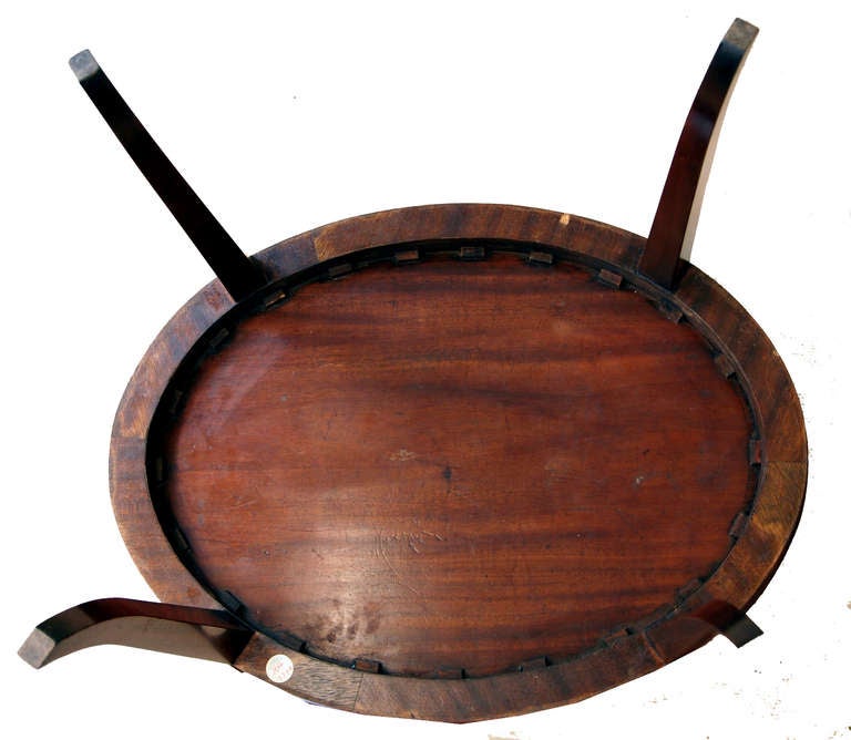 Antique Georgian Mahogany Oval Tray on Stand In Good Condition In Bedfordshire, GB