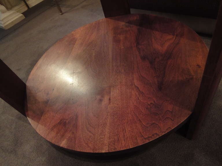 Mid-20th Century An Art Deco Table For Sale