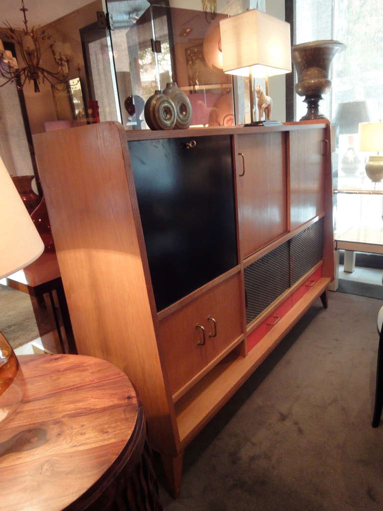 1960s Oak Wood Cabinet For Sale 4