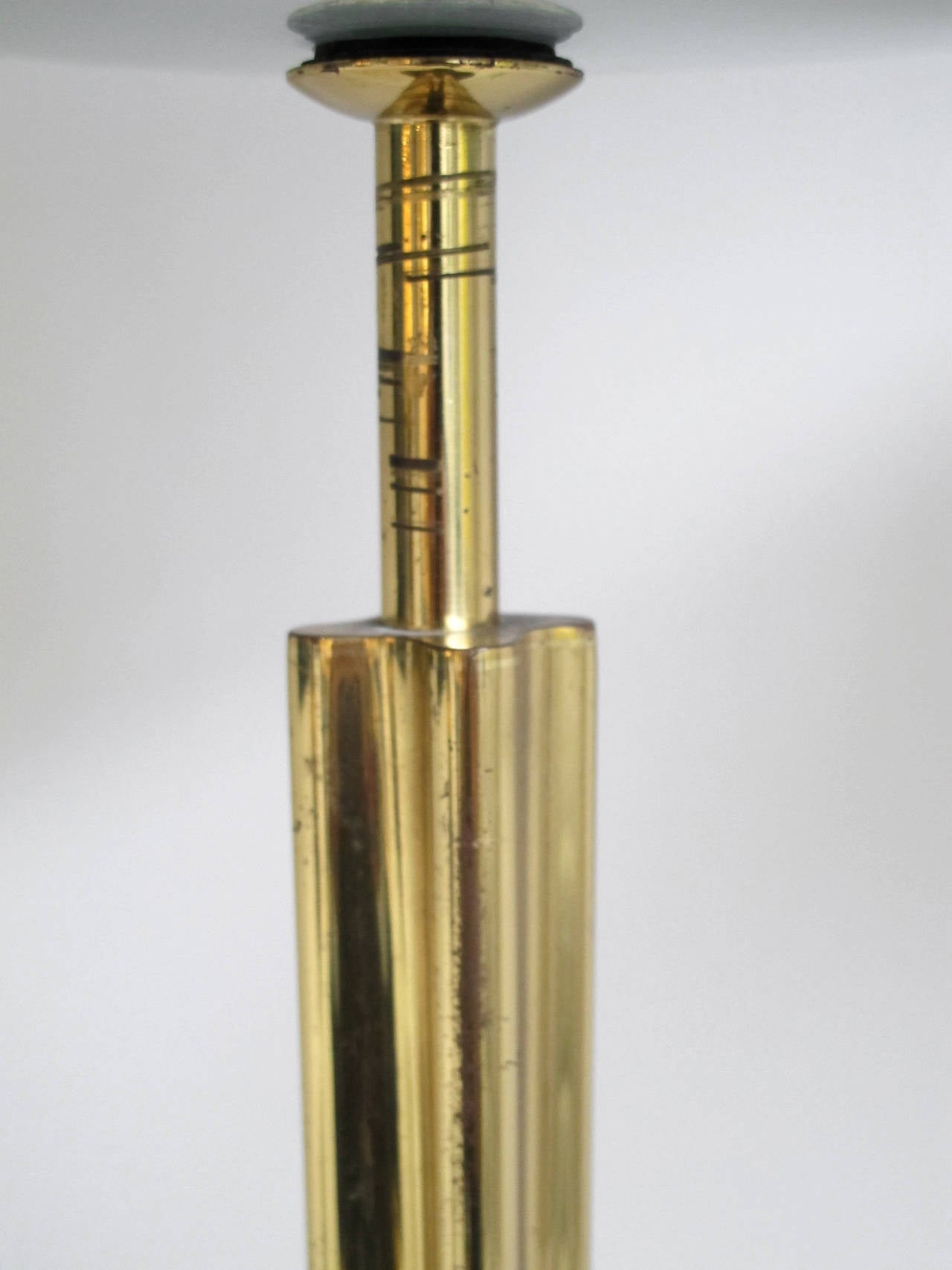 Brass Elegant Pair of Standing Lamps by Arredoluce