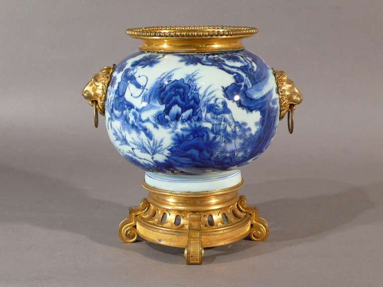 A blue and white porcelain Kangxi period vase