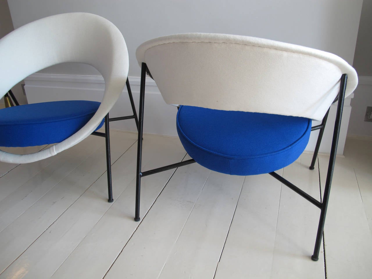 Mid-Century Modern Pair of Rare Saturn Armchairs by Genevieve Dangles & Christian Defrance