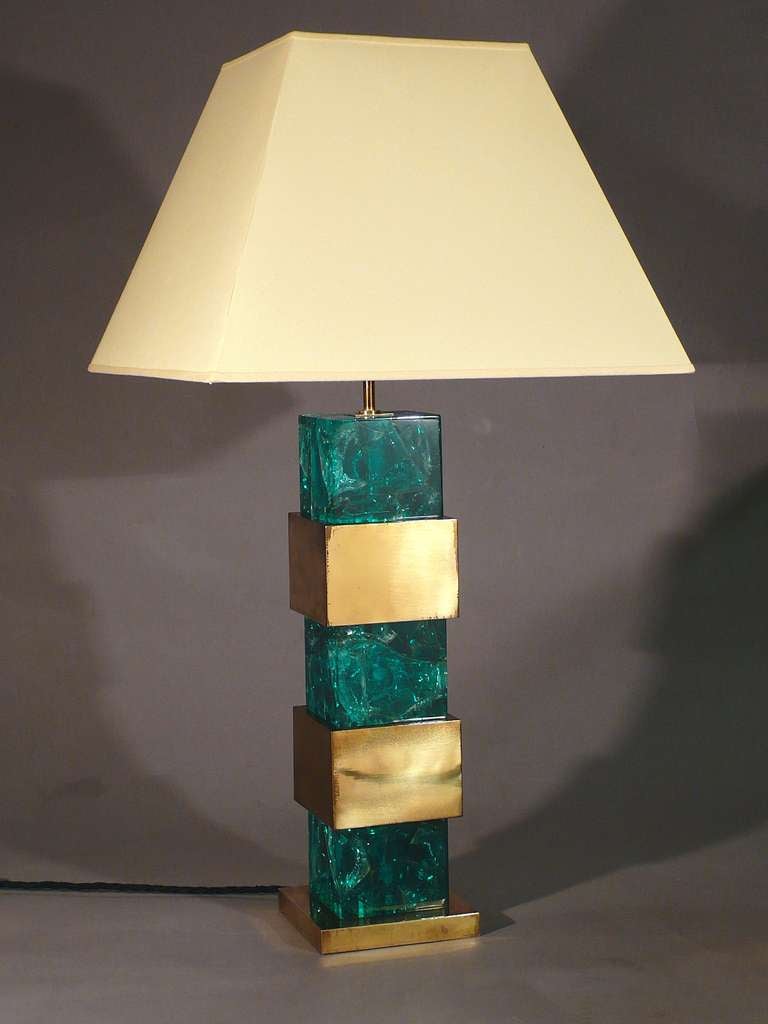 Mid-Century Modern 1970's Green Fractal Resin And Brass Table Lamp For Sale
