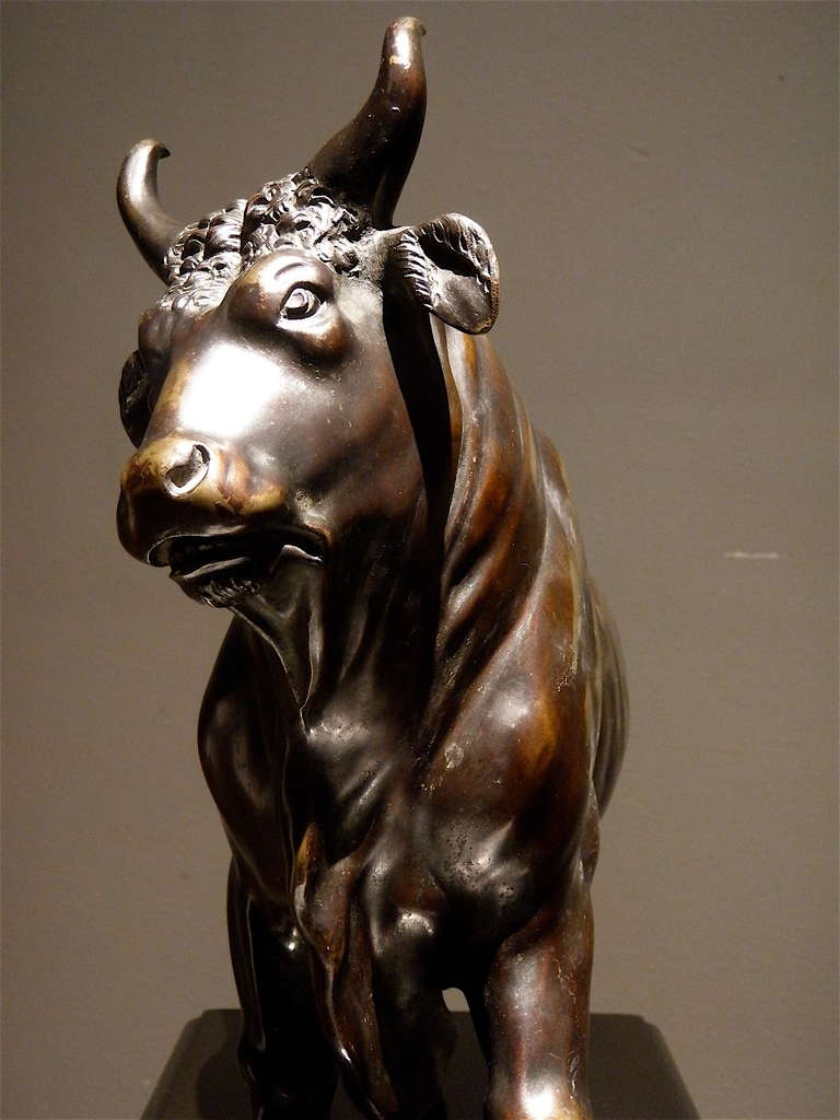 18th Century Bronze Bull Sculpture For Sale 1