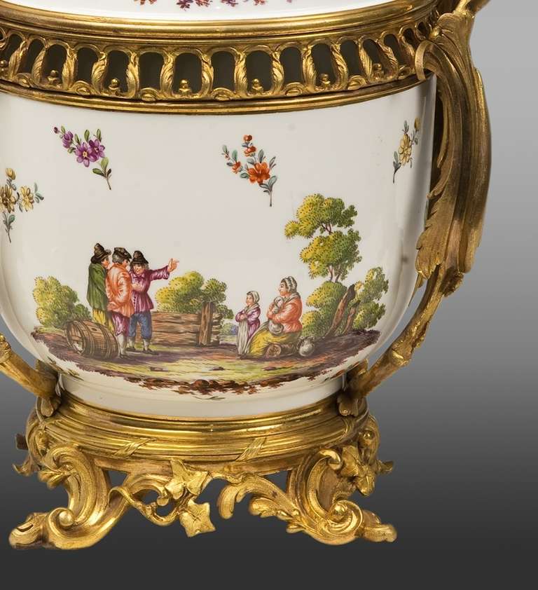 French Samson Porcelaine Center mounted in Louis XV style bronze Late 19th. Century For Sale