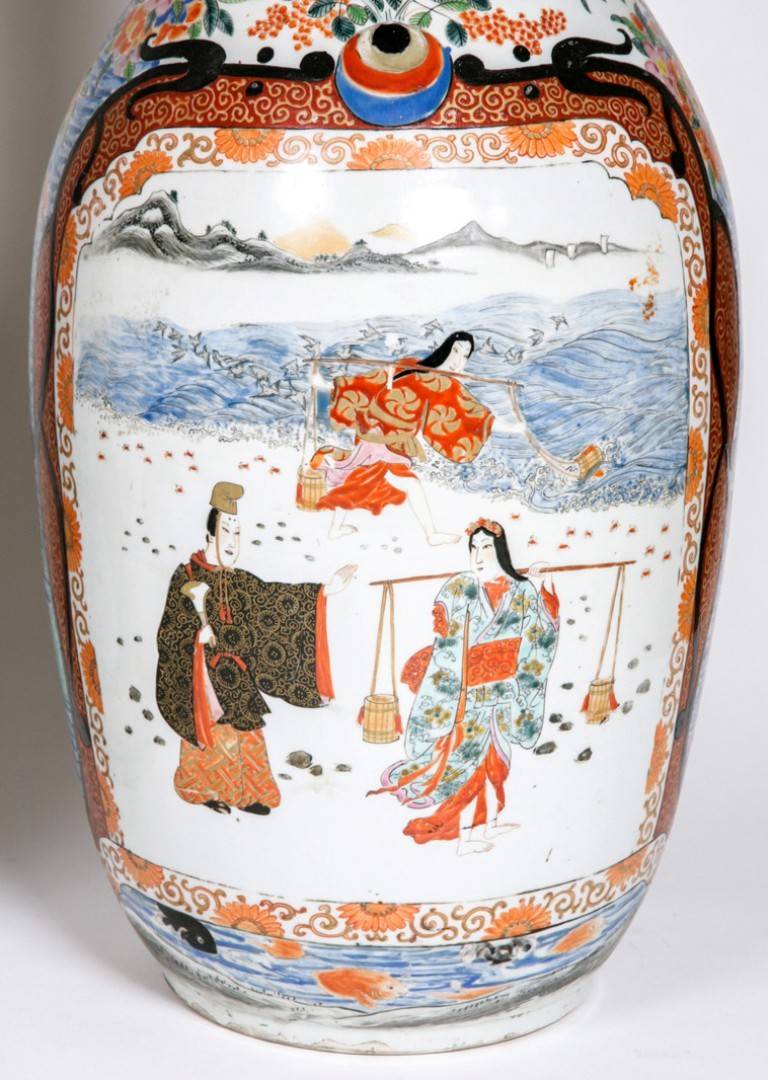 Pair of Large Imari Porcelain Vases For Sale at 1stDibs