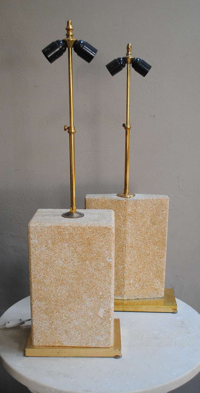1970s Couple of English Table Lamps in Travertine and Brass