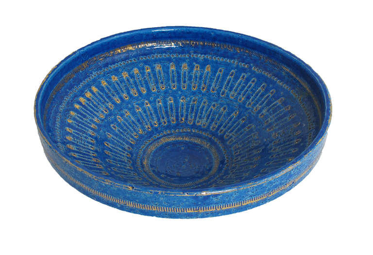 Large tapered bowl with rare gold glazed safety pin motif. Nice contrast in colors and not commonly found.