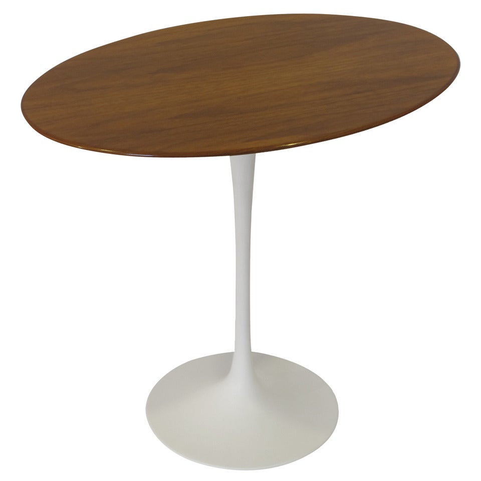 Saarinen Oval Side Table for Knoll