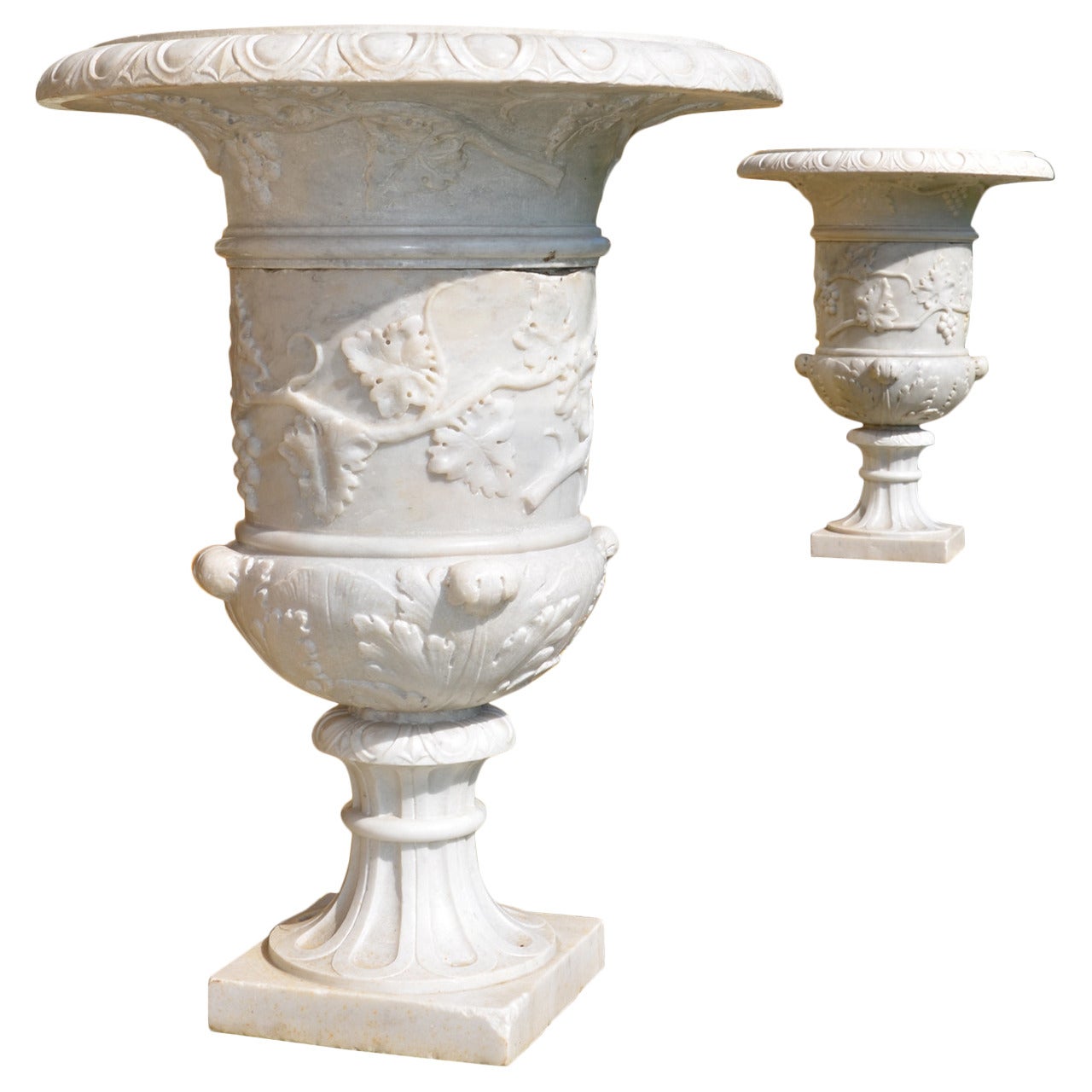 Fine Pair of Late 19th Century Italian White Marble Urns For Sale