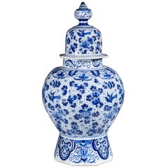 A Large 18th Century Delft Vase