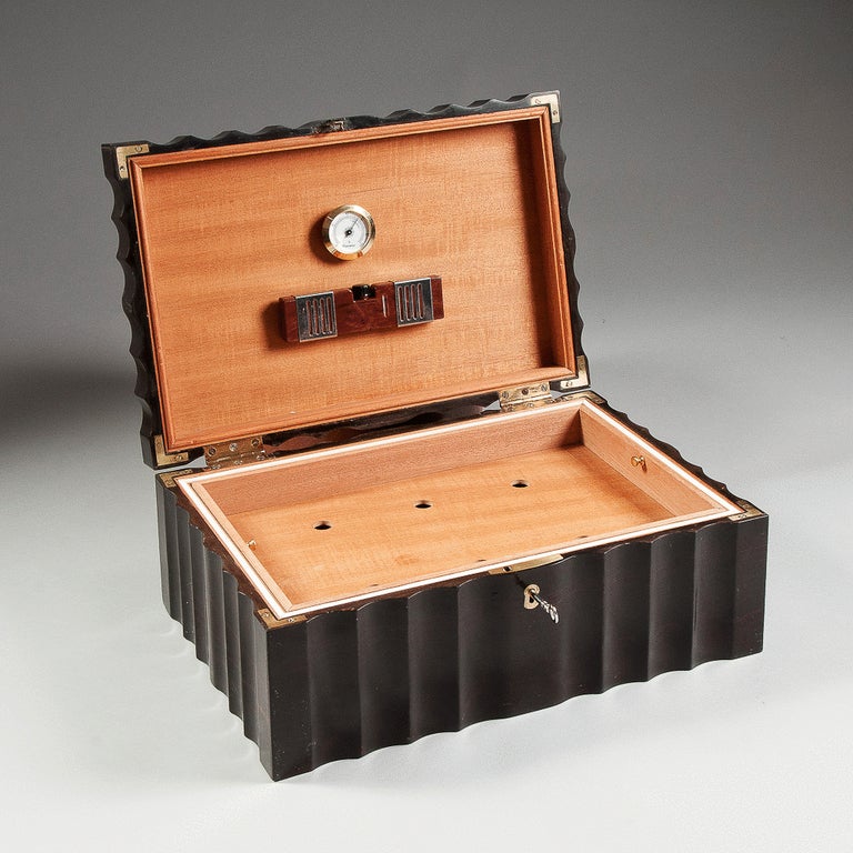 Anglo-Indian Ebony Cigar Humidor Box In Excellent Condition In London, GB