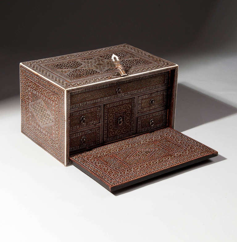 An Exceptional Indo Persian Sadeli Casket Table Box In Excellent Condition In London, GB