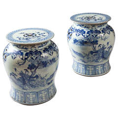 Fine Pair of 19th Century Chinese Porcelain Garden Seats