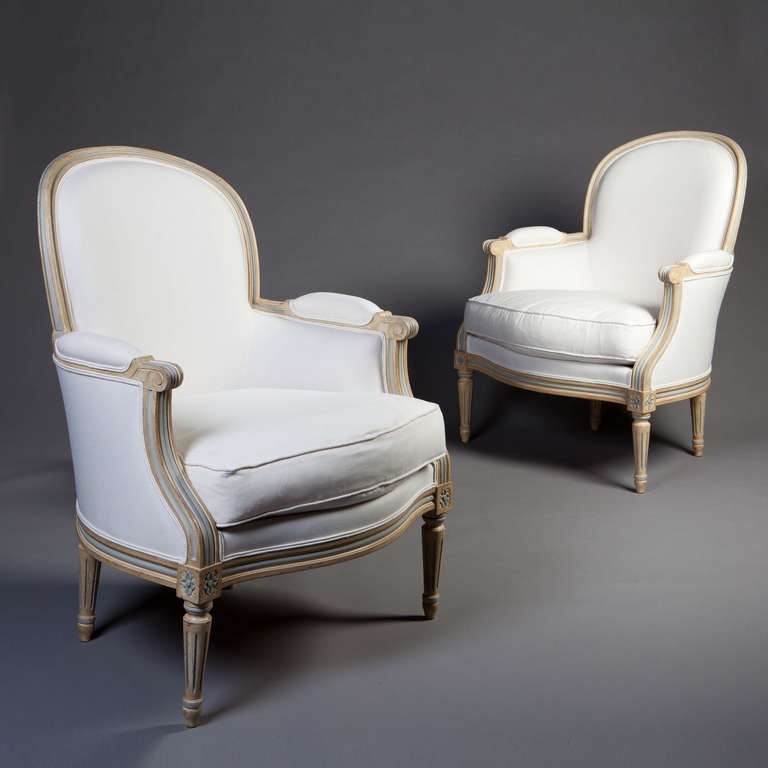 A Pair Of Neoclassical Bergere Tub Bedroom Chairs - Armchairs