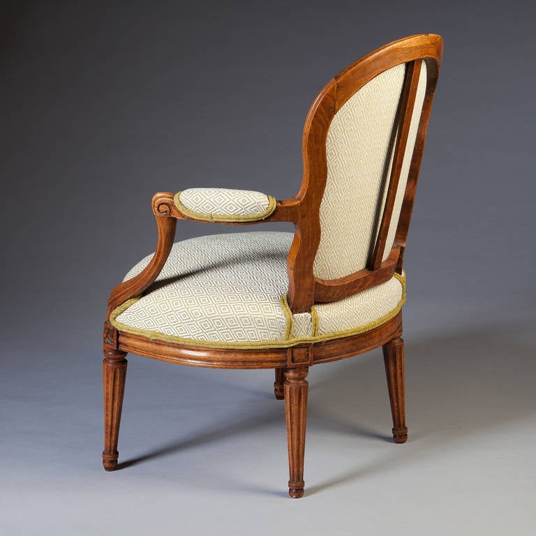 18th Century and Earlier Pair of French Louis XV Fauteuils by Nicolas Courtois, circa 1770