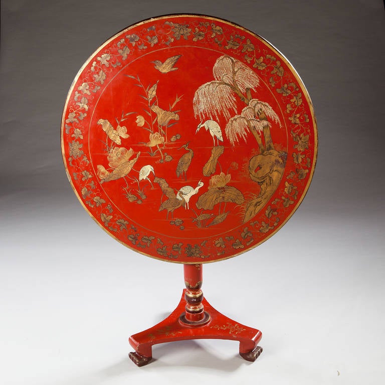 Chinese Export Red Lacquer Tilt-Top Table In Excellent Condition In London, GB