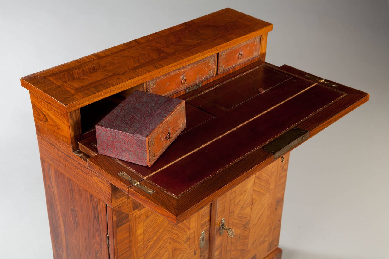 A fine 19th century Louis XIV rosewood bureau cabinet In Excellent Condition In London, GB