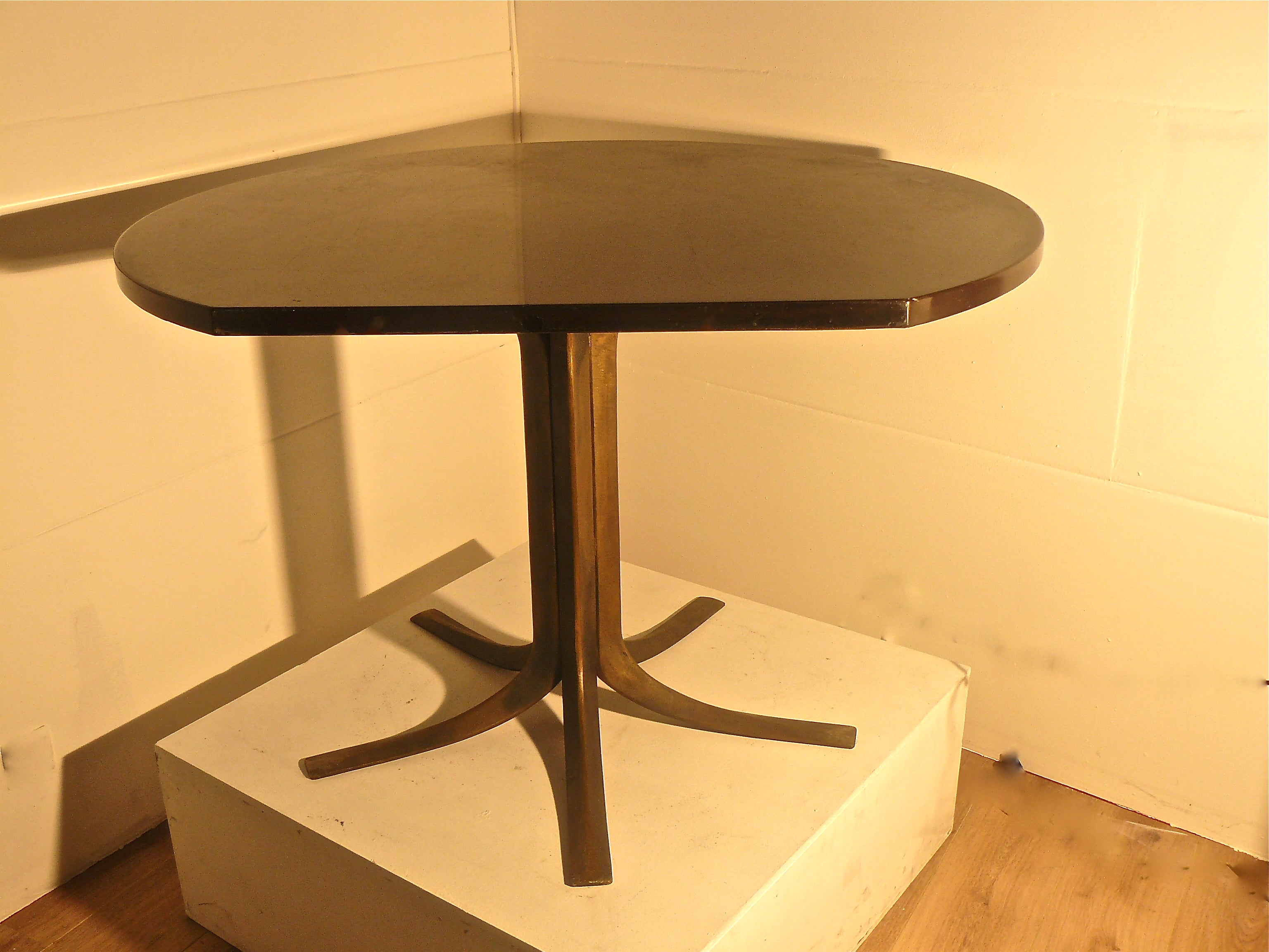 Jules Wabbes cut-of-table