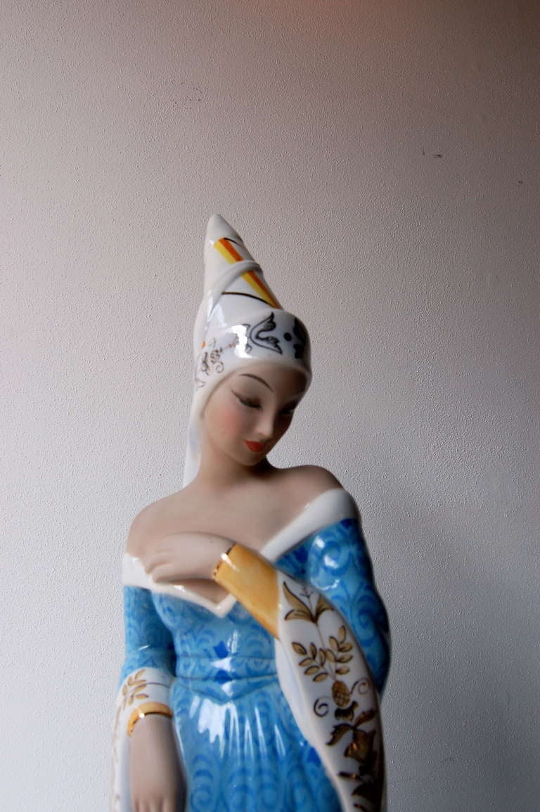 A very nice C.I.A Torino ceramic figure.