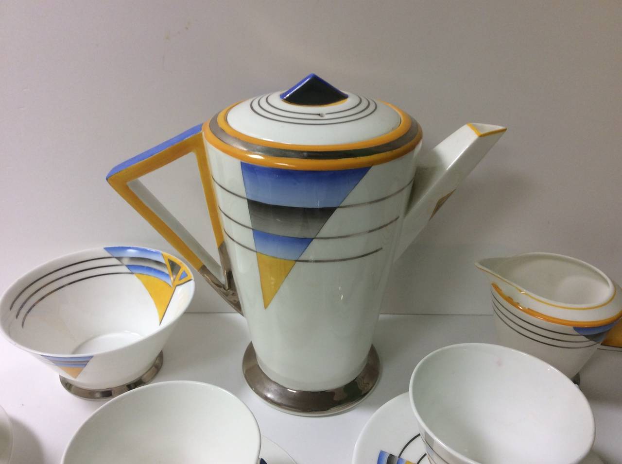 Shelley Art Deco Shades And Lines Coffee Service In Excellent Condition In London, GB