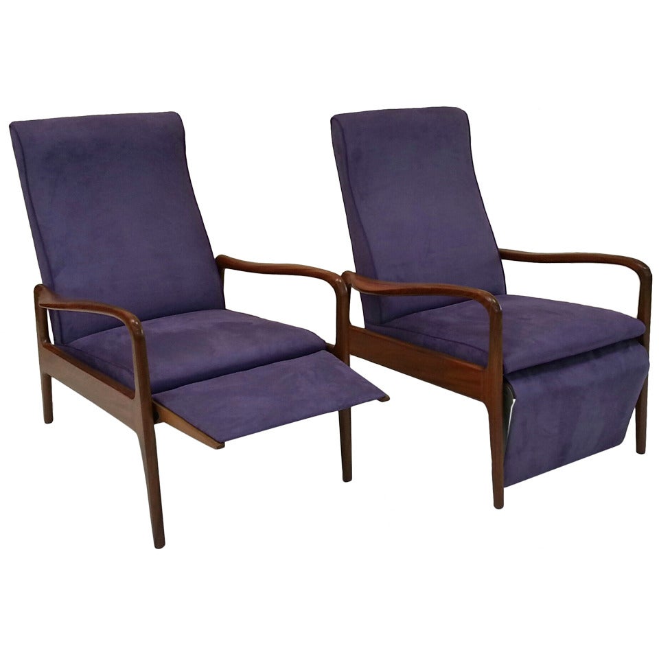 Greaves and Thomas of Mayfair Pair of Reclining Armchairs
