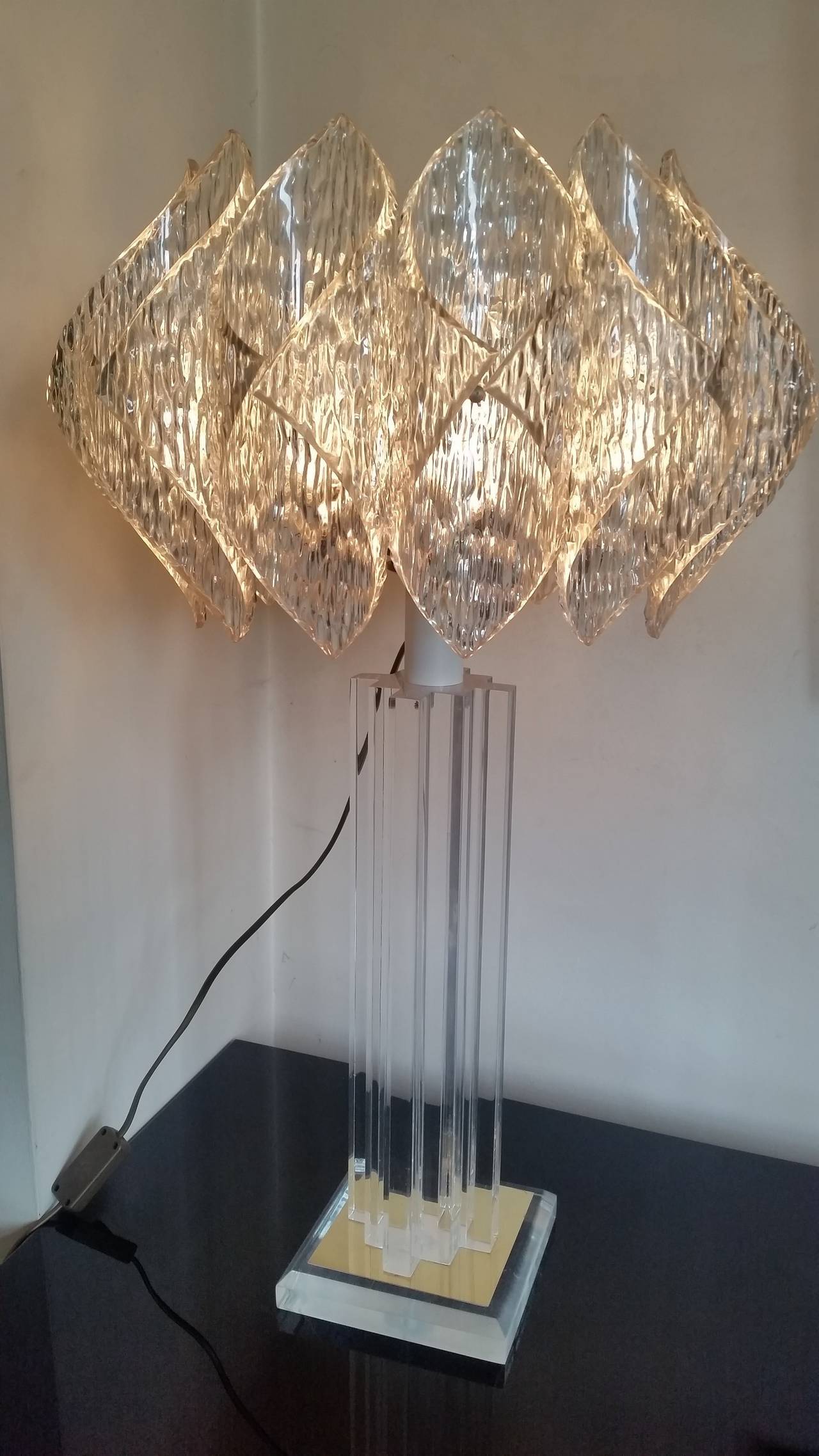 German Mid-20th Century Design Lucite Table Lamp with acrylic lotus shade For Sale