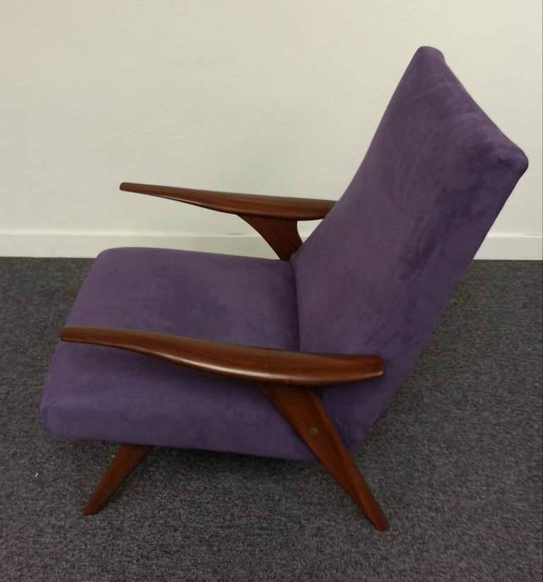 Pair of Mid-20th Century Design Armchairs In Excellent Condition In London, GB