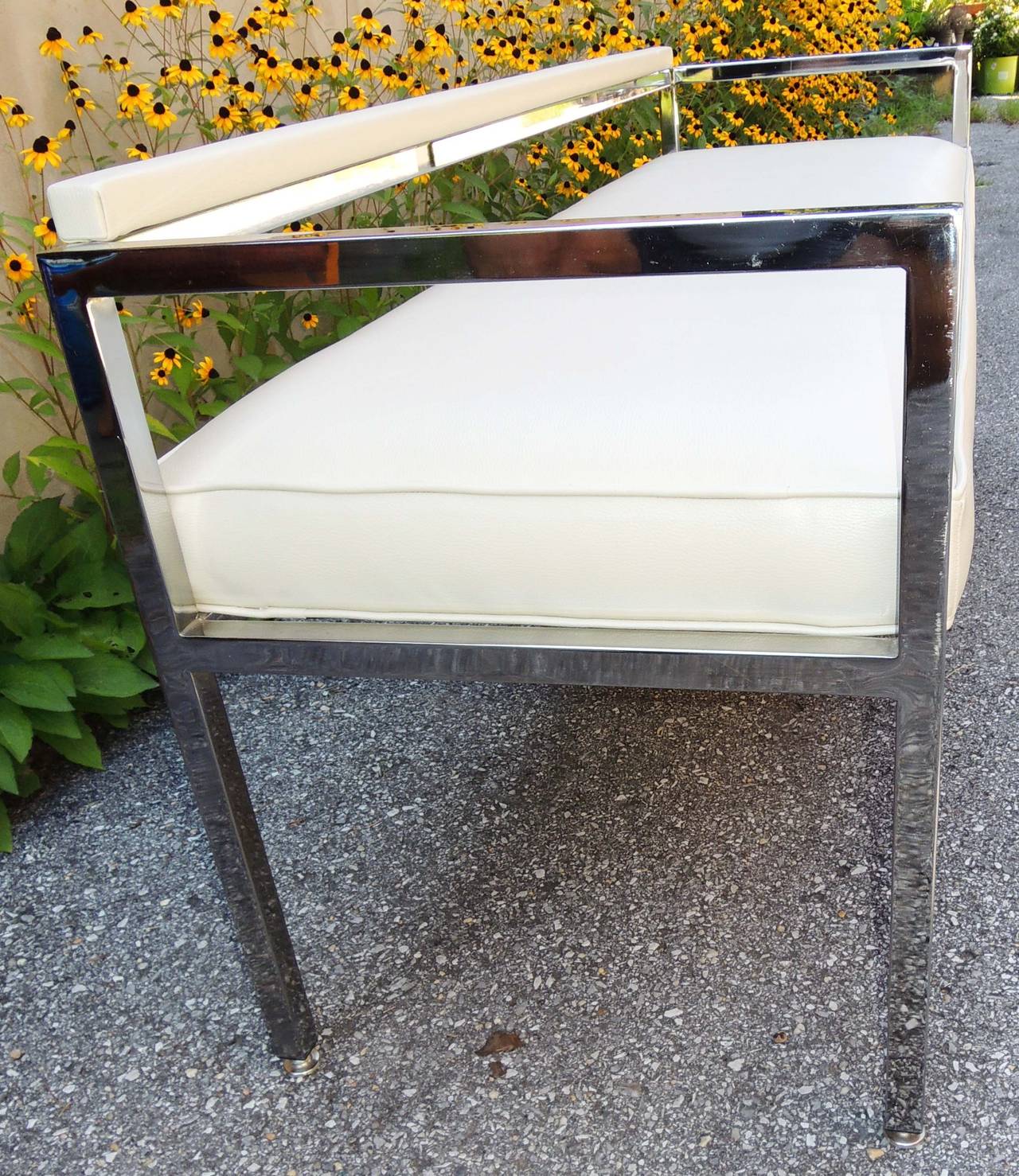 Italian Knoll Bench with Back