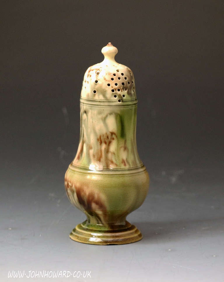 Antique English Pottery Whieldon Type Shaker, Staffordshire circa 1760 In Excellent Condition In Woodstock, OXFORDSHIRE