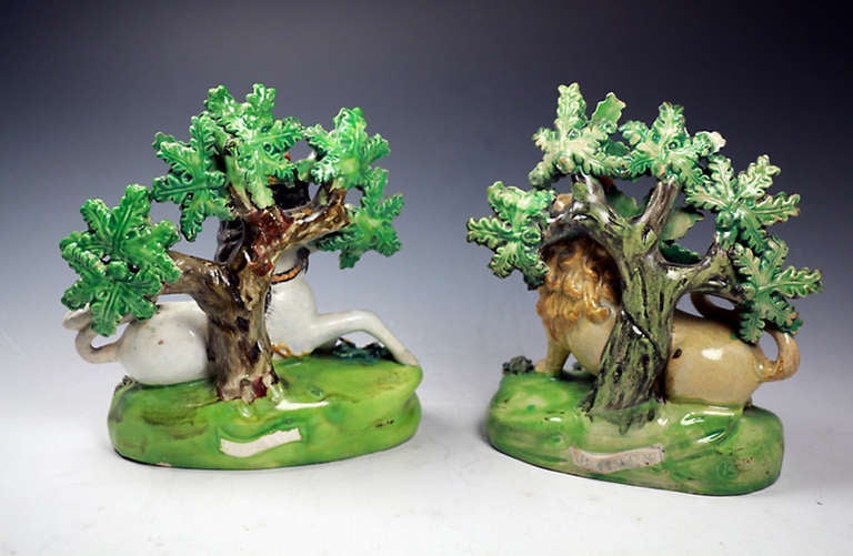 English Staffordshire pottery figures of the Lion and the Unicorn. Walton c182 In Excellent Condition In Woodstock, OXFORDSHIRE