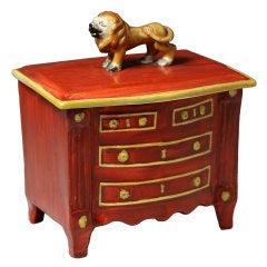 Antique Staffordshire pottery box with cover the finial the figure of a lion