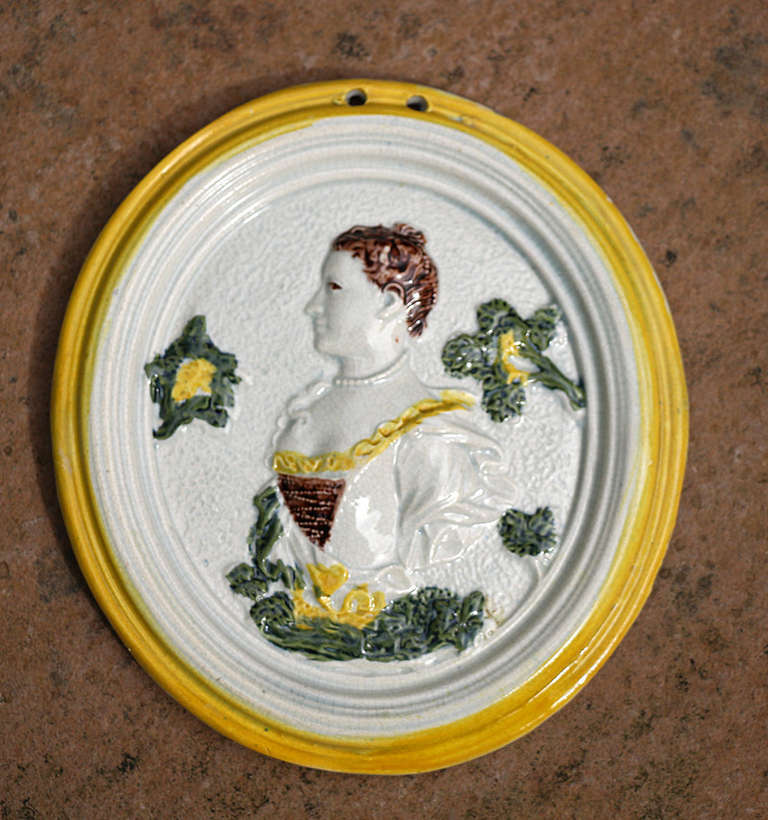Antique Pottery Prattware Plaques In Excellent Condition In Woodstock, OXFORDSHIRE