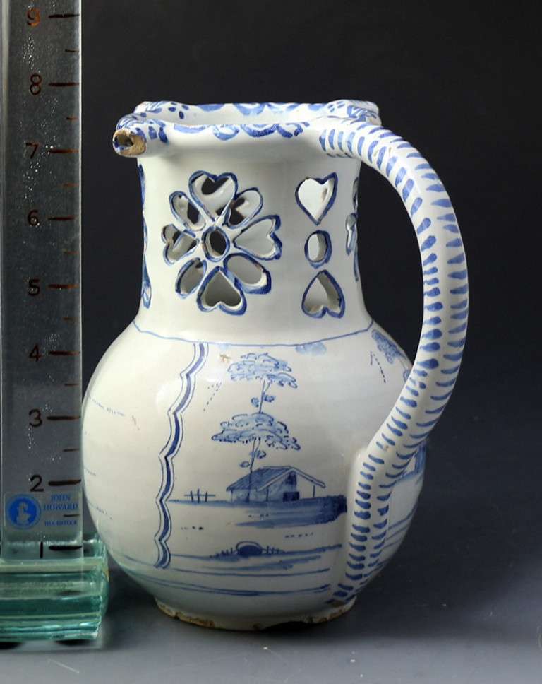 English Delftwarepottery puzzle jug Attrinuted to Liverpool 18th century In Excellent Condition In Woodstock, OXFORDSHIRE