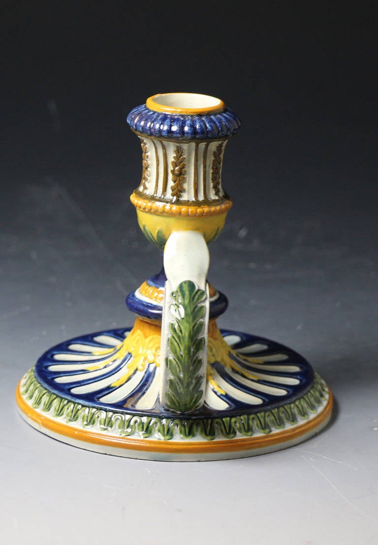 Antique English Pottery Prattware Chamber Candlestick In Good Condition In Woodstock, OXFORDSHIRE