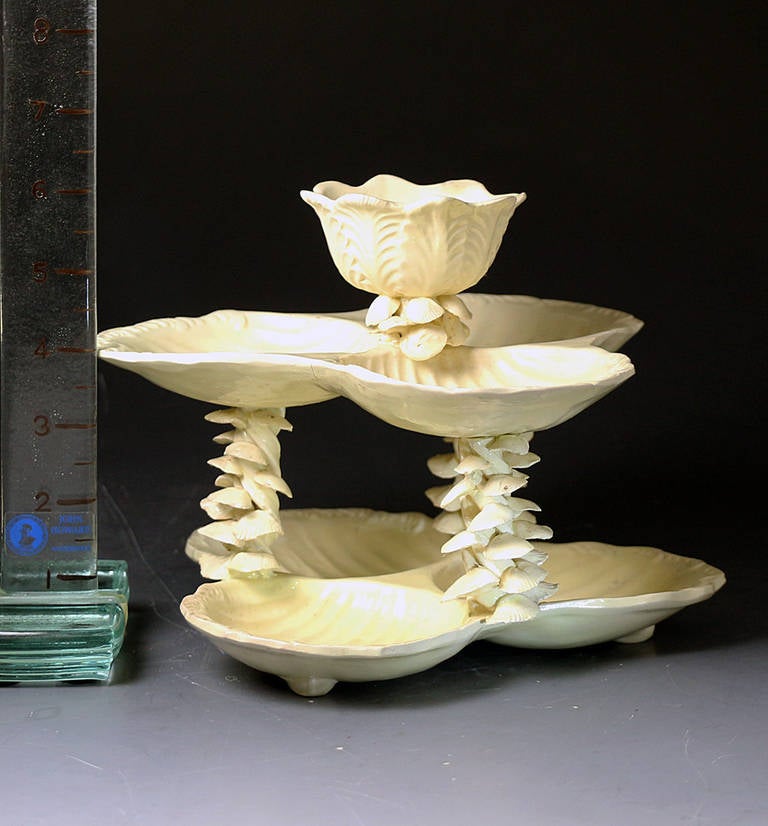 English Creamware Pottery Epergne In Good Condition In Woodstock, OXFORDSHIRE