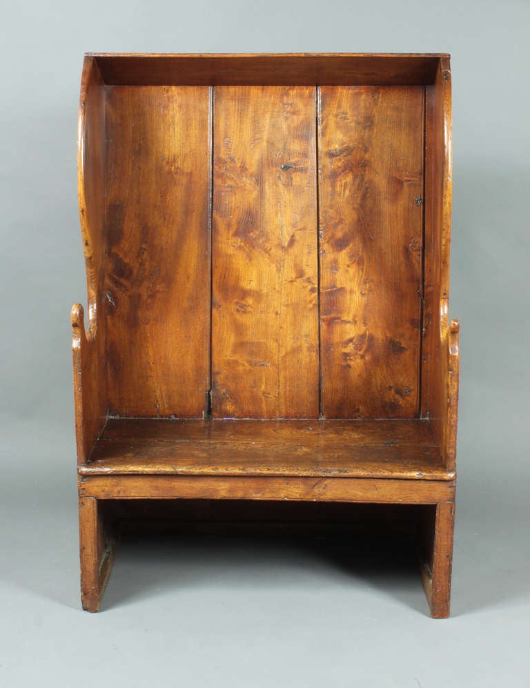 Antique small elm settle
