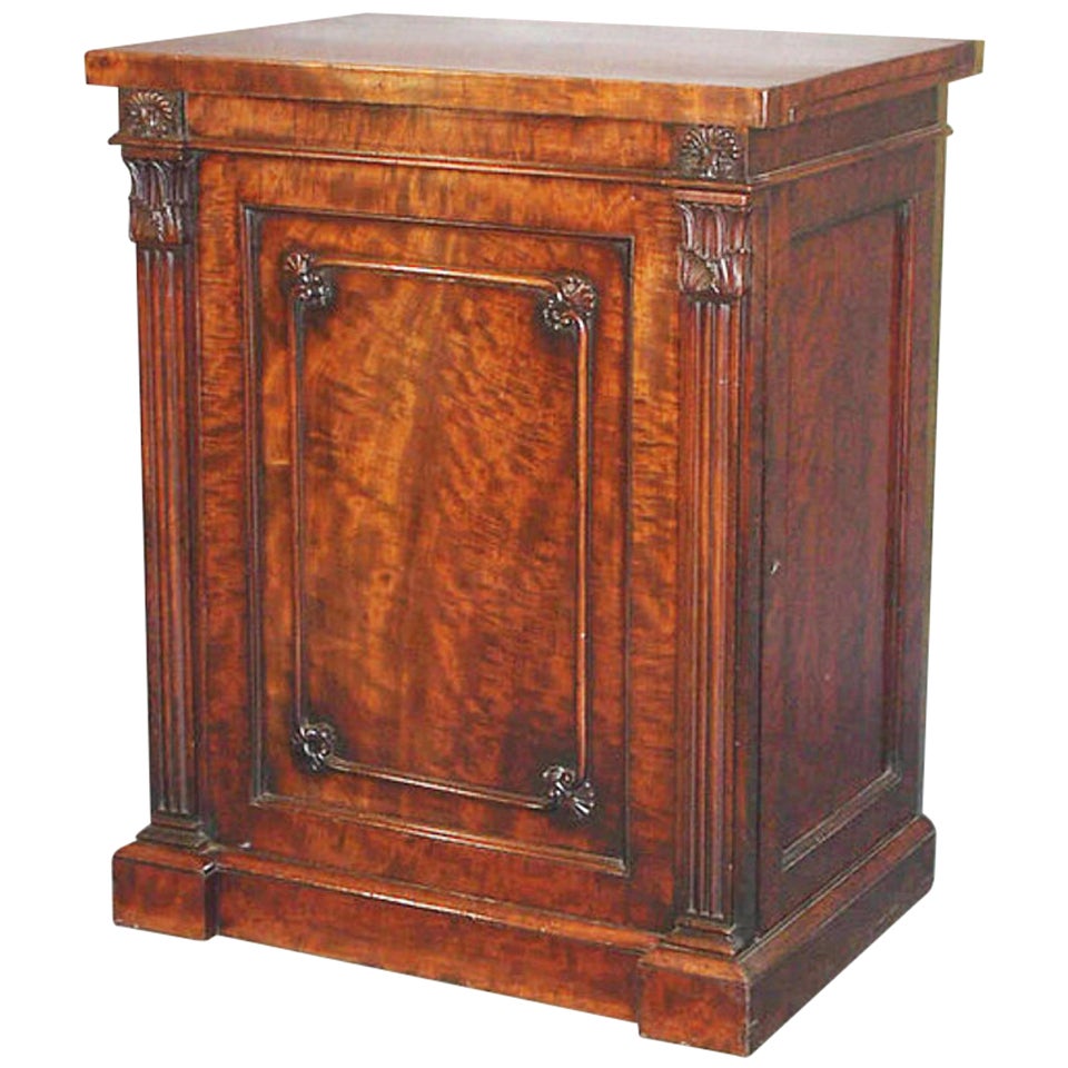 Gillows library cabinet in mahogany c.1815 For Sale