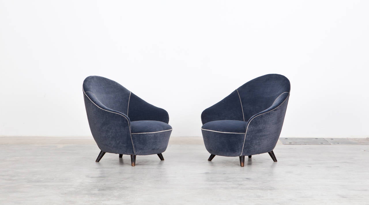 Mid-Century Modern Pair of Gio Ponti Lounge Chairs