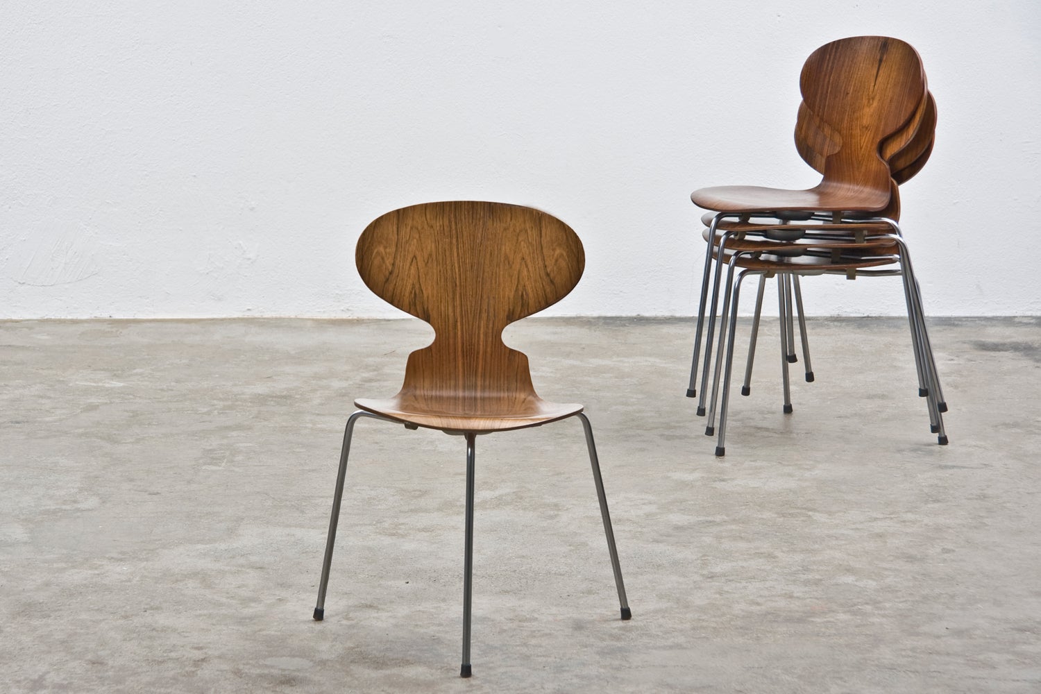 Arne Jacobsen Rosewood Ant Chairs (6)